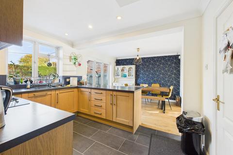 4 bedroom semi-detached house for sale, Westmorland Avenue, Aylesbury HP21