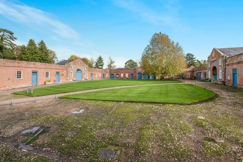 Office to rent, Claydon Courtyard Yard Buckingham MK18 2EX