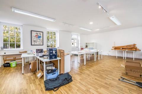 Office to rent, Claydon Courtyard Yard Buckingham MK18 2EX