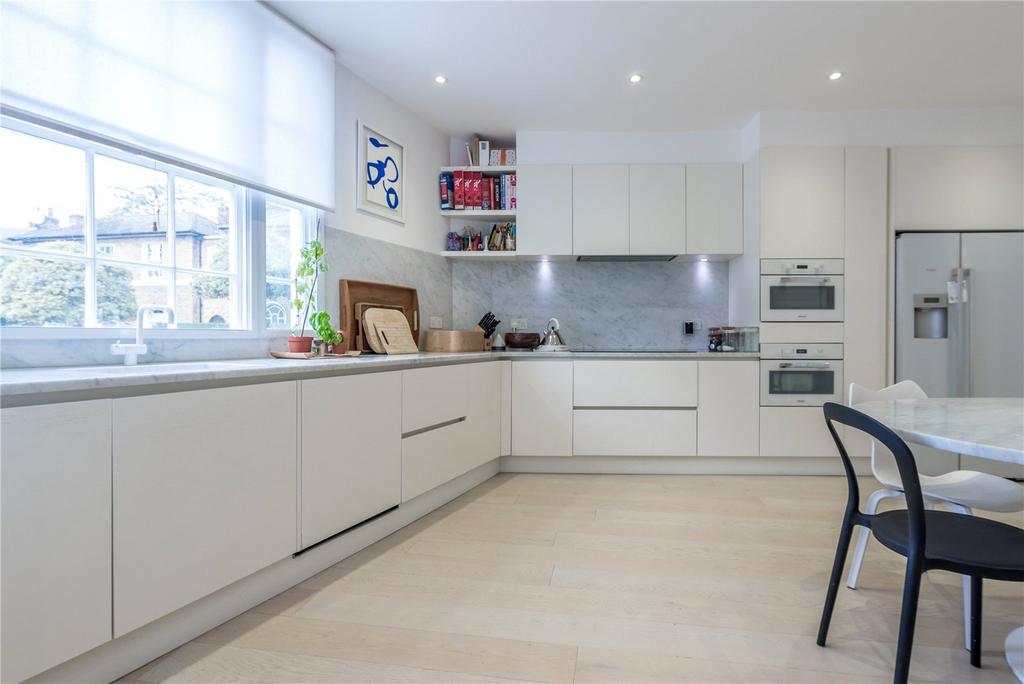 Kitchen/Dining