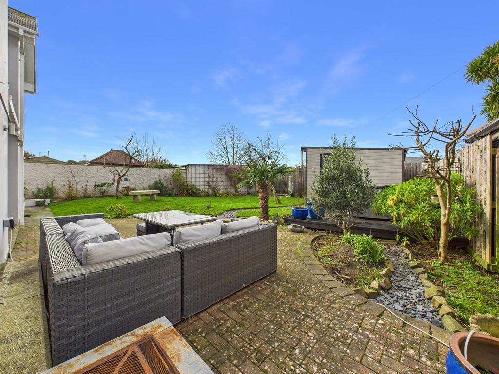 Garden 3