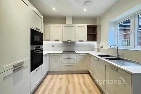 3 bedroom detached house to rent, Oakdale Road, Maidenhead, Berkshire, SL6