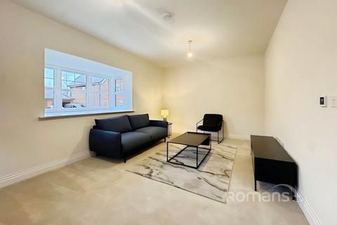3 bedroom detached house to rent, Oakdale Road, Maidenhead, Berkshire, SL6