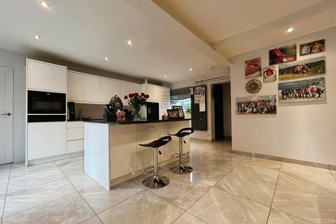 3 bedroom end of terrace house for sale, Oakdale, Bracknell, Berkshire