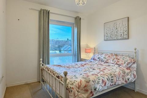 2 bedroom flat to rent, Phoebe Road, Pentrechwyth, SA1