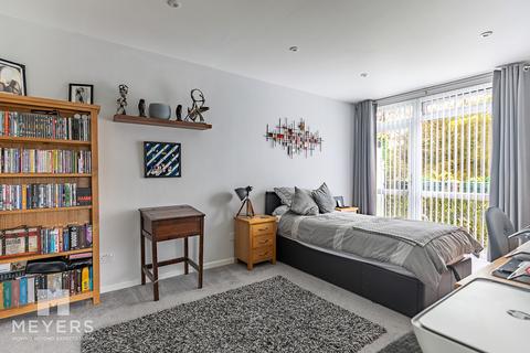 2 bedroom flat for sale, Woodlands Court, Charminster Road, Bournemouth, BH8 9SA
