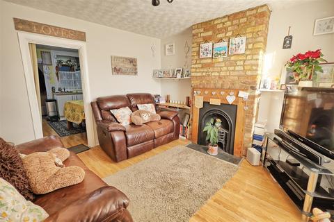 2 bedroom terraced house for sale, New Road, Ware SG12