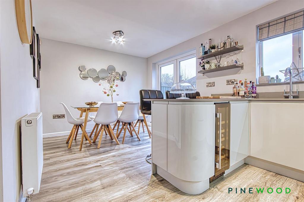 Kitchen diner