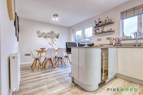undefined, Foyers Way, Chesterfield S41