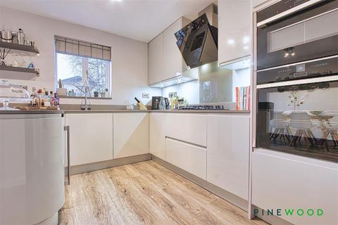 undefined, Foyers Way, Chesterfield S41