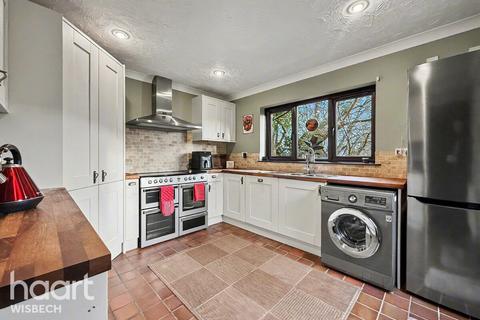 4 bedroom detached house for sale, The Bank, Parson Drove