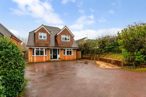 4 bedroom detached house for sale, Thorn Road, Farnham, Surrey, GU10