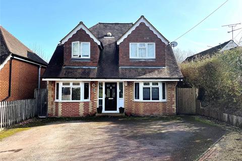 Thorn Road, Farnham, Surrey, GU10