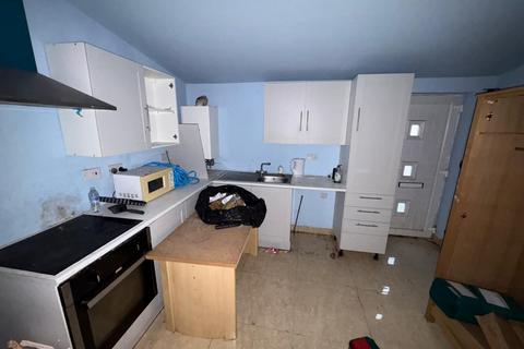 2 bedroom terraced house for sale, Lizmar Terrace, Moston