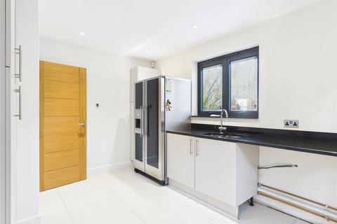 undefined, Perry Wood Park, Newchapel, Lingfield, Surrey, RH7