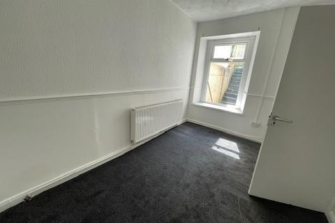 2 bedroom terraced house to rent, Swansea, Swansea SA1