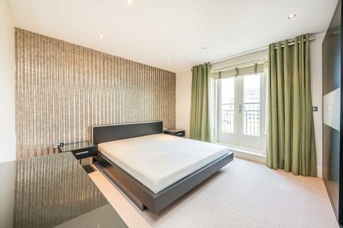 4 bedroom flat to rent, Imperial Crescent, London SW6