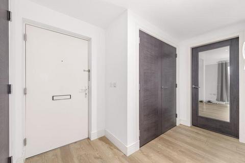 2 bedroom flat to rent, Ferniesyde Court, Falkirk, FK2