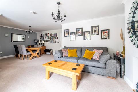 4 bedroom semi-detached house for sale, Bush Road, Cuxton, Rochester, Kent, ME2