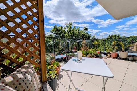 2 bedroom flat for sale, Gibson Point, Salisbury Road, Southall
