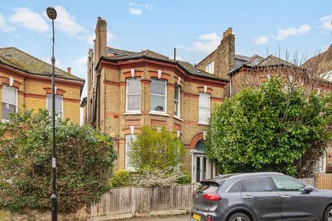 2 bedroom ground floor flat to rent, Devonshire Road, London SE23