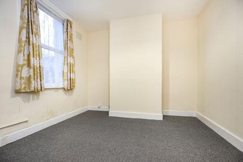 1 bedroom flat to rent, London E6