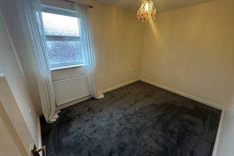 2 bedroom flat to rent, Florence Road, Bournemouth, BH5