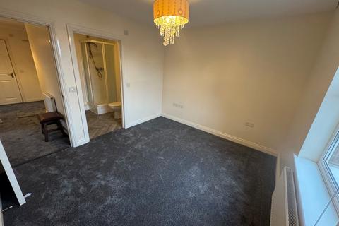 2 bedroom flat to rent, Florence Road, Bournemouth, BH5