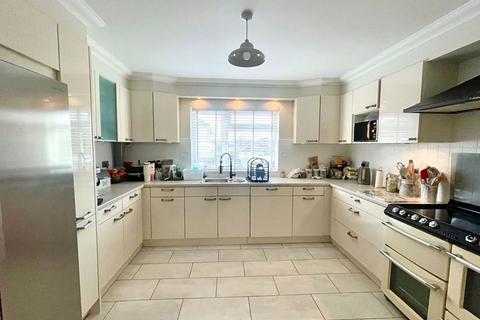 5 bedroom semi-detached house for sale, St Helier JE2