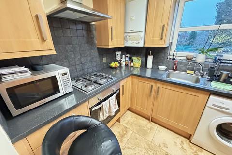 2 bedroom flat for sale, 51 Wilton Road, Upper Shirley SO15
