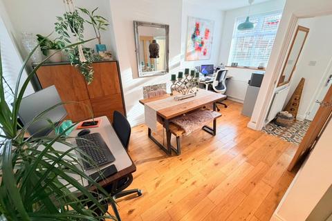 2 bedroom terraced house for sale, Henley Road, Leicester