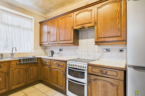 3 bedroom detached bungalow for sale, Belmont Road, Erith, Kent, DA8