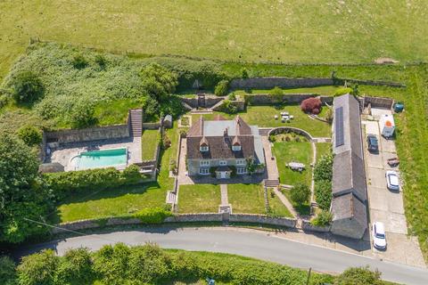 5 bedroom detached house for sale, Gatcombe Road, Gatcombe