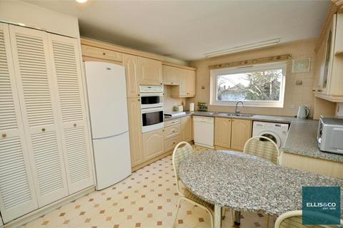2 bedroom apartment for sale, Dollis Avenue, Finchley, N3