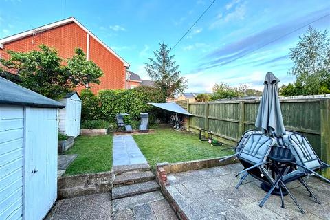 undefined, Adelaide Grove, East Cowes