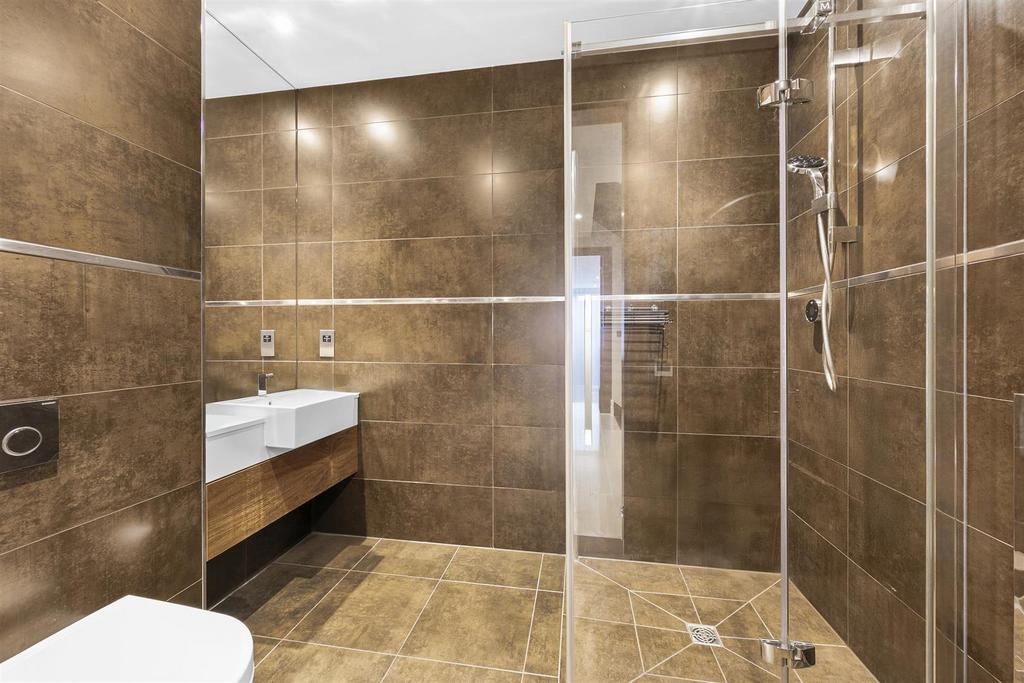 BATHROOM1 (4).jpg
