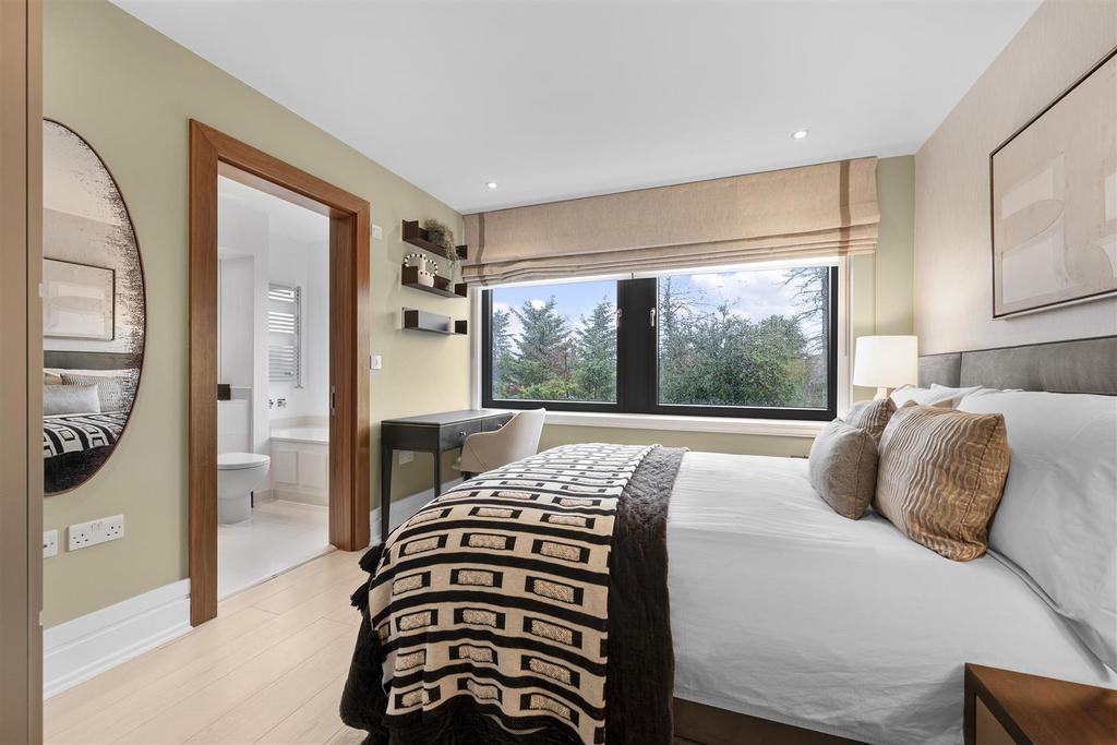BEDROOM4 (1).jpg