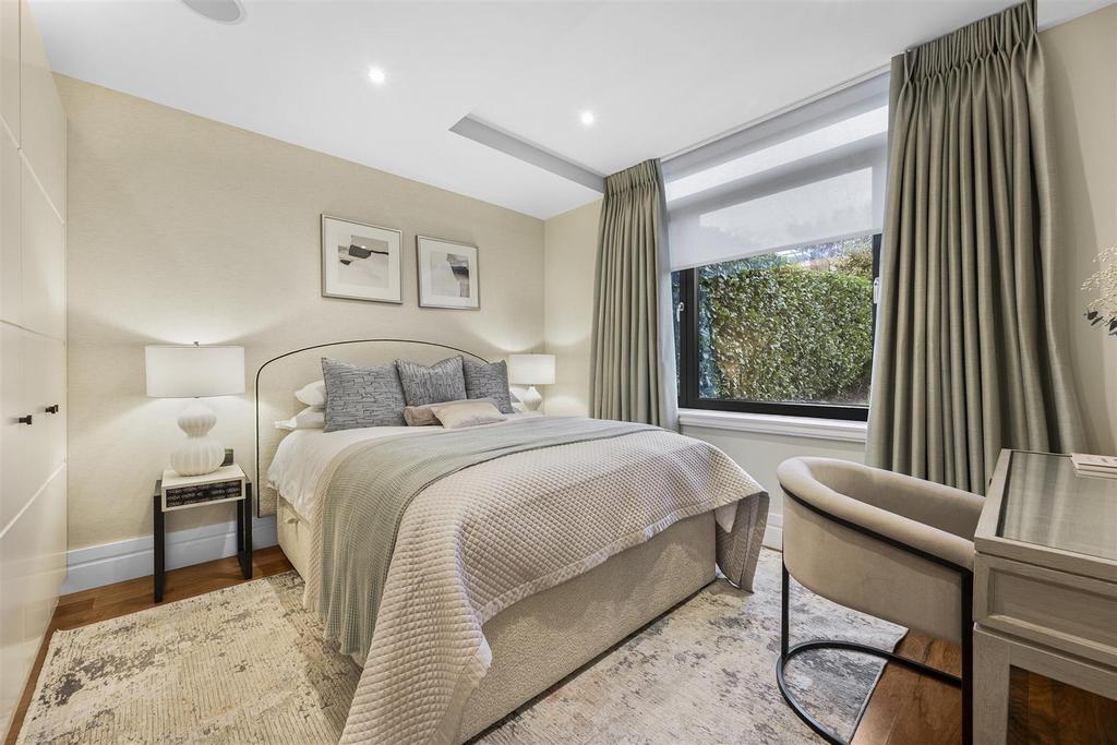 BEDROOM1 (2).jpg