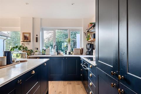 4 bedroom bungalow for sale, Wheelwrights Lane, Grayshott, Hindhead