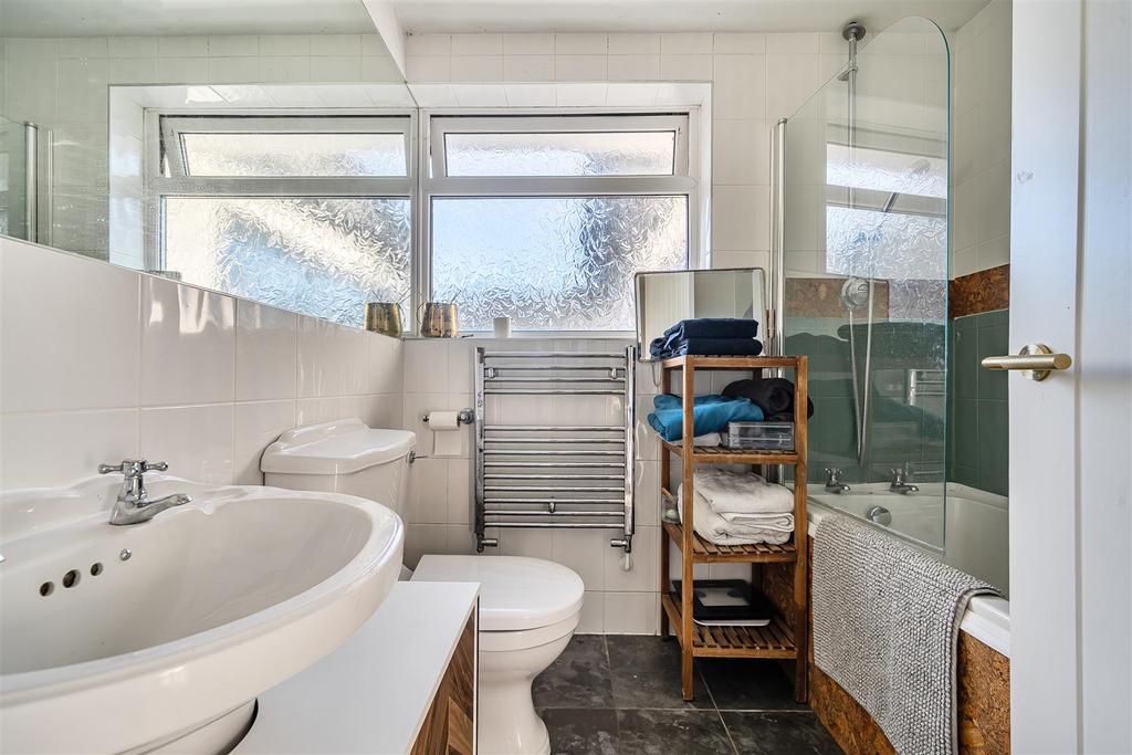 Main Bathroom