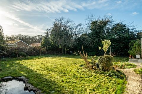 4 bedroom bungalow for sale, Wheelwrights Lane, Grayshott, Hindhead