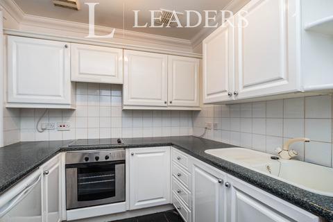 2 bedroom flat to rent, Amberley Court, Colebrook Road, TN4