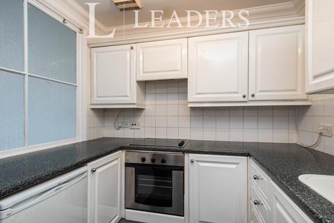 2 bedroom flat to rent, Amberley Court, Colebrook Road, TN4