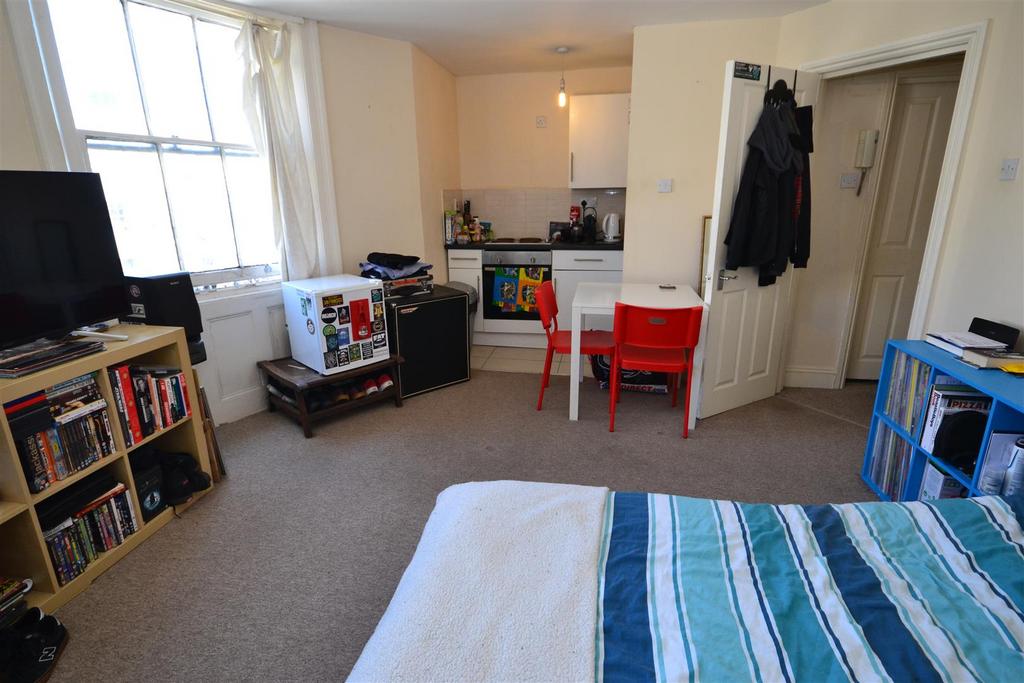 Studio room