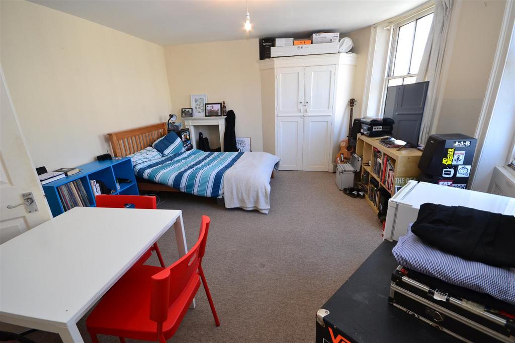 Studio room