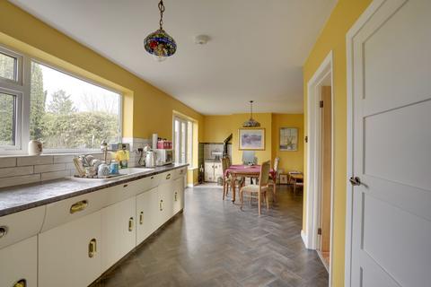 3 bedroom semi-detached house for sale, Manderston Road, Newmarket CB8