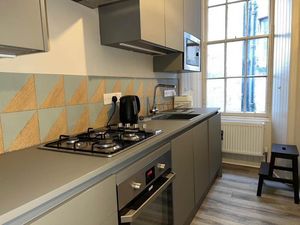 Kitchen 01