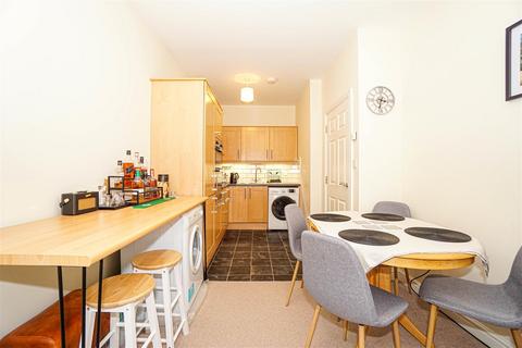 2 bedroom flat for sale, Paradise Walk, Bexhill-On-Sea