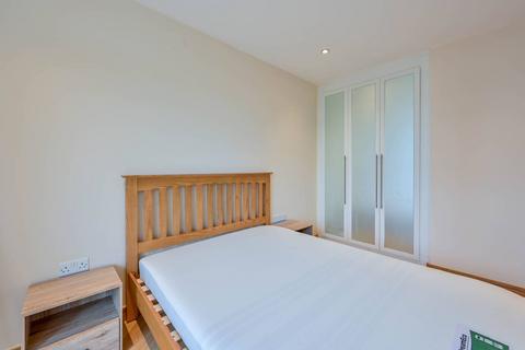 2 bedroom flat for sale, Martyr Road, Guildford, GU1