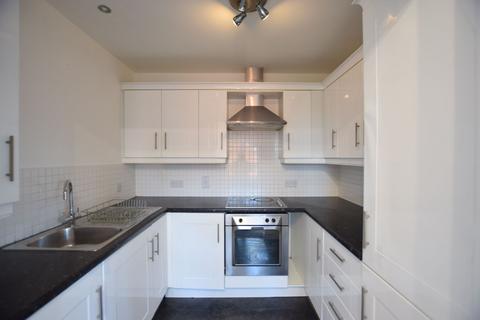 2 bedroom flat to rent, Galloway Road, Gateshead, NE10